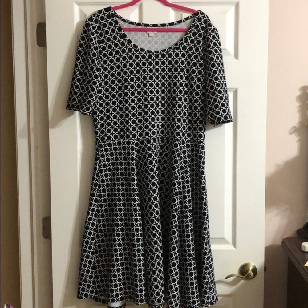 LulaRoe Nicole